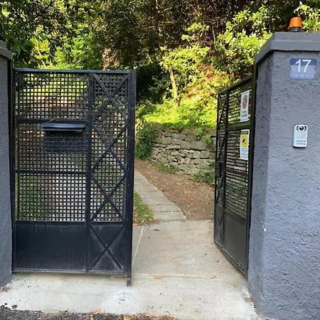 Apartamento Casa In Con Piscina, Giardino E Posto Auto *