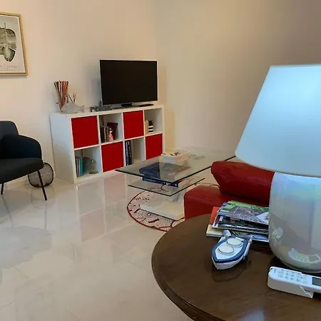 Casa In Con Piscina, Giardino E Posto Auto Apartment *