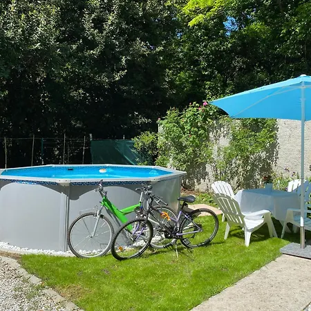 Casa In Con Piscina, Giardino E Posto Auto Apartment
