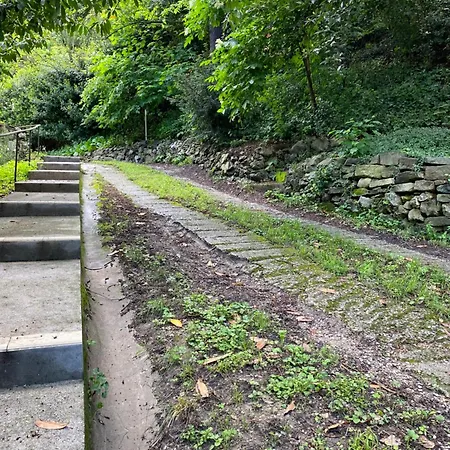 Apartamento Casa In Con Piscina, Giardino E Posto Auto