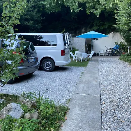 Casa In Con Piscina, Giardino E Posto Auto Apartamento Trieste