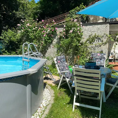 Casa In Con Piscina, Giardino E Posto Auto * Trieste