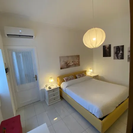 Apartamento Casa In Con Piscina, Giardino E Posto Auto *